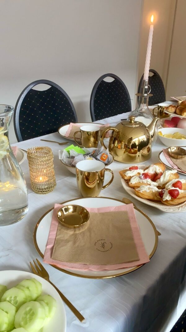 Gouden theepot vtwonen